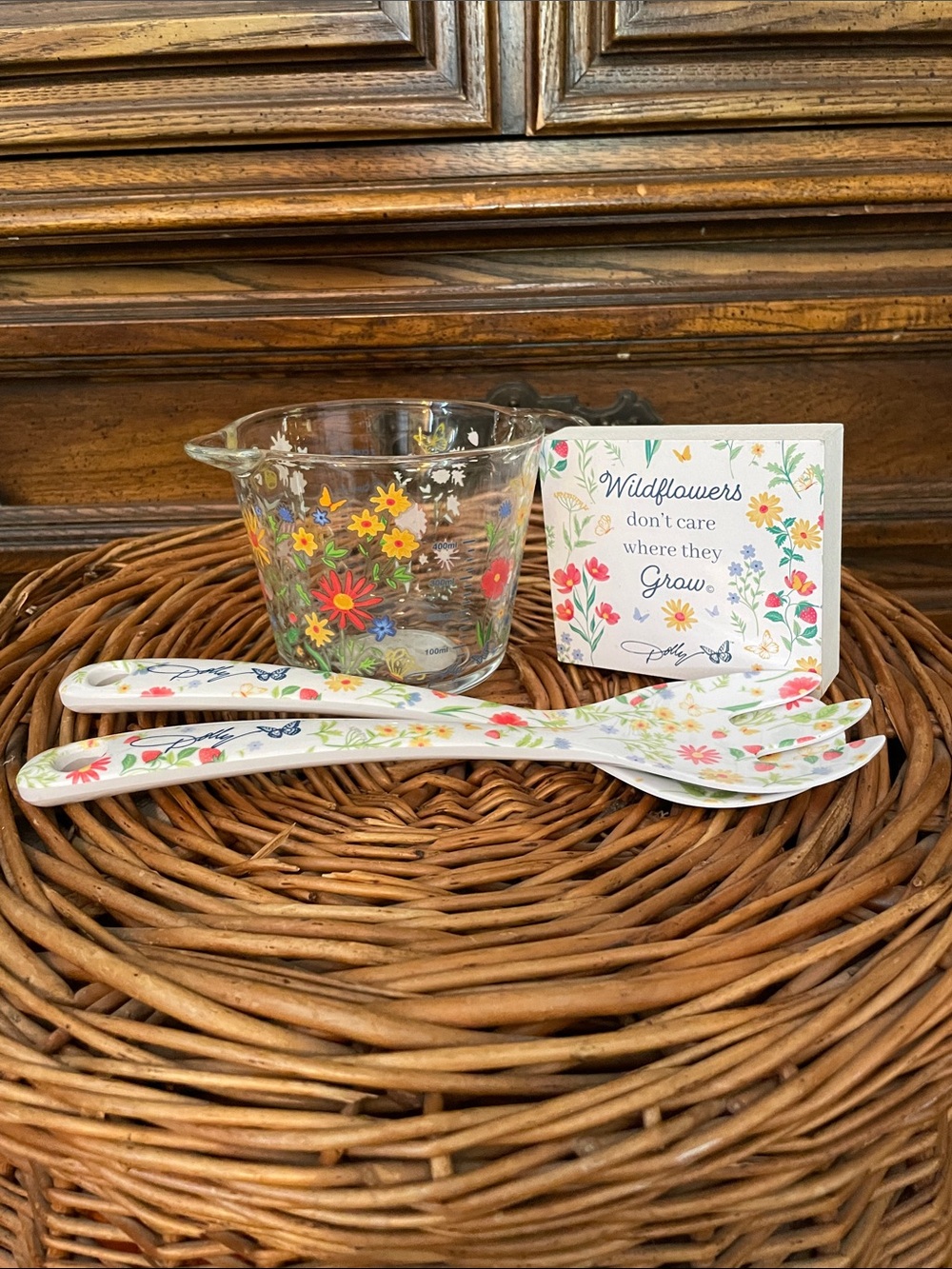 Floral Dolly Parton Wildflower  Glass Measuring Pitcher with Salad Servers